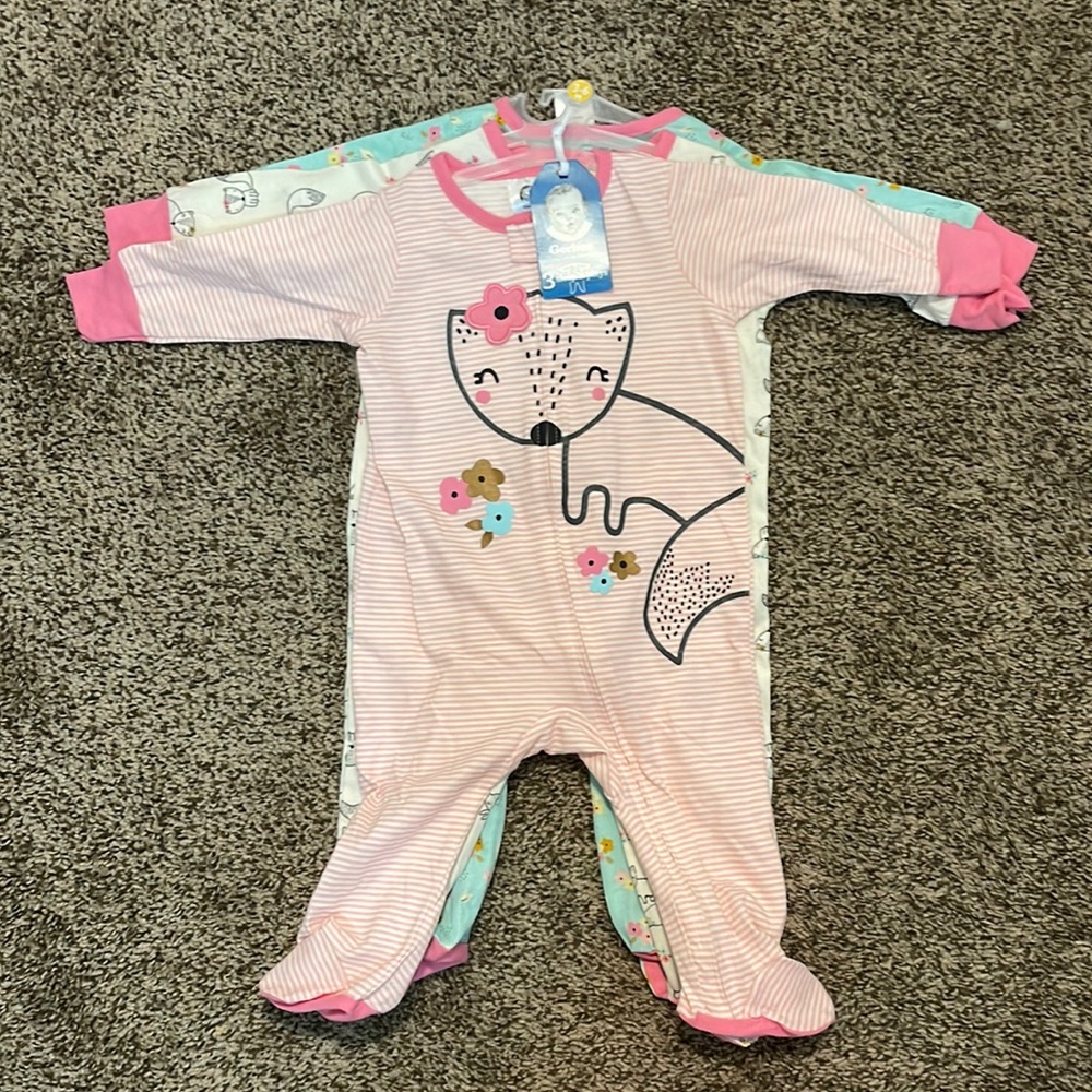 Gerber bodysuit footies
